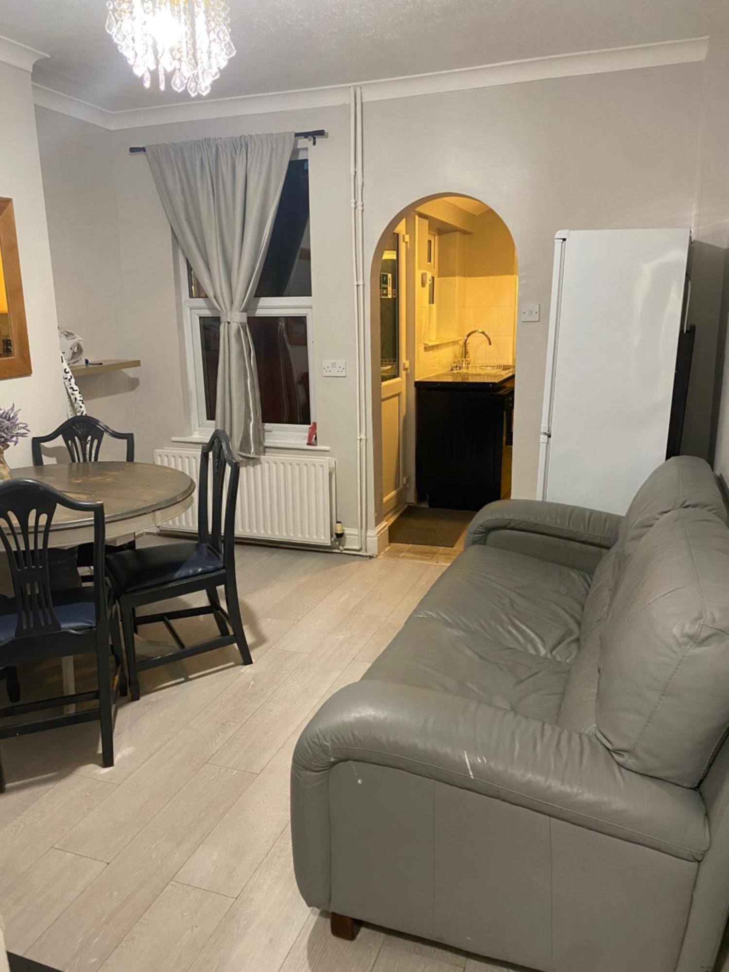 Denis Hostel Lincoln Kültér fotó